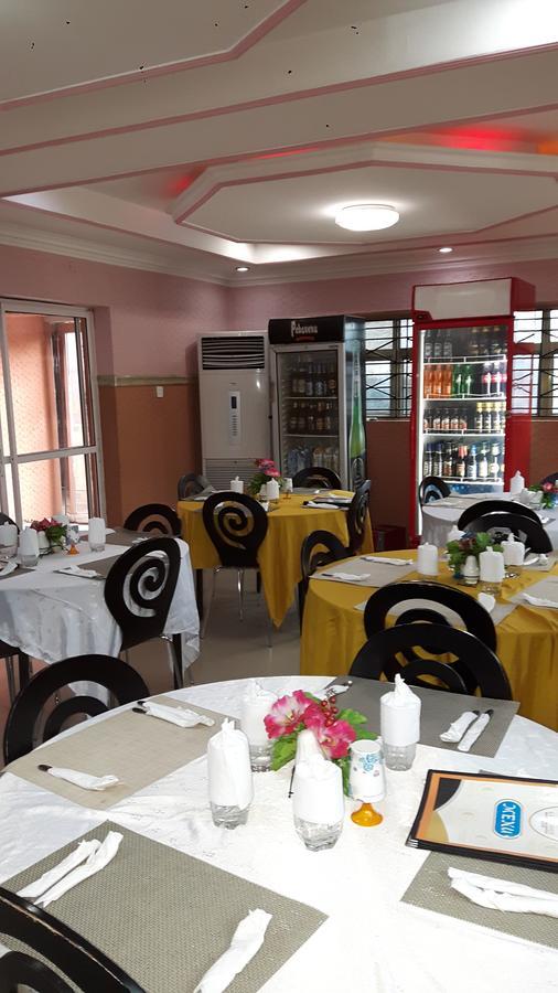 Glorious Hotel & Suites Ikotun Екстер'єр фото